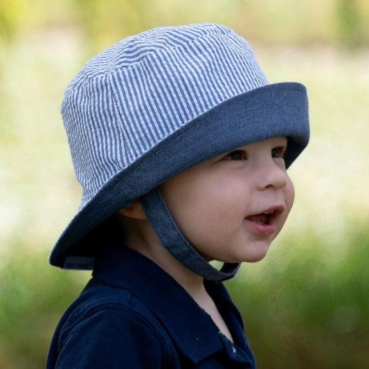 Reversible Boys Seersucker Hat with Straps - Sunny Meadow Boutique