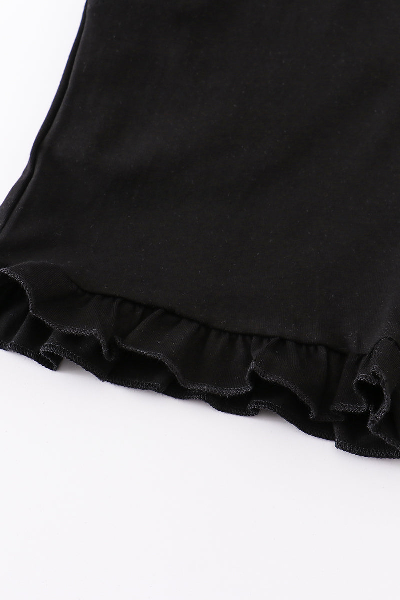 Black basic ruffle shorts